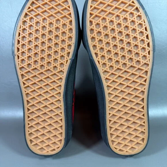 Vans **Limited Edition** Chinese New Year Red High-Top Floral Embroidery - Picture 9 of 14